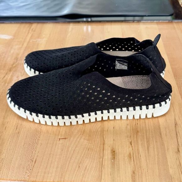 Isle Jacobsen Black Tulip Slip Ons. Size 40/US 9.5-10 - Picture 3 of 9
